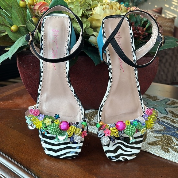 BETSEY JOHNSON Black Embellished Ankle Strap Open Toe Block Heel Beaded Sandals - Picture 7 of 16